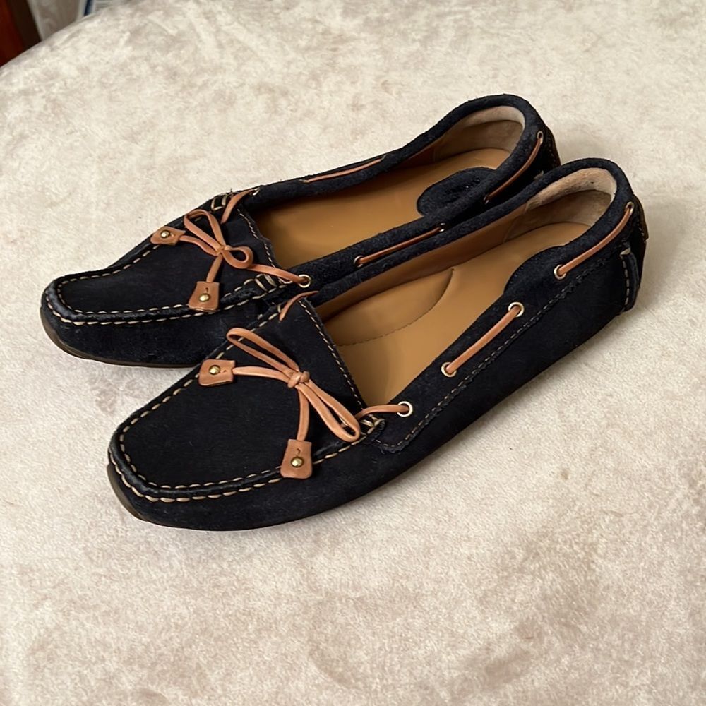Clark’s Artisan Sz 9 Navy Suede Leather Rubber Sole Loafers EUC - Picture 1 of 9